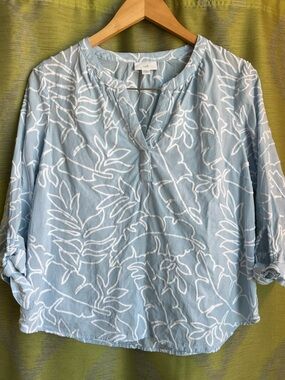 J. Jill Light Blue Cotton Top with White Embroidered Appliqué